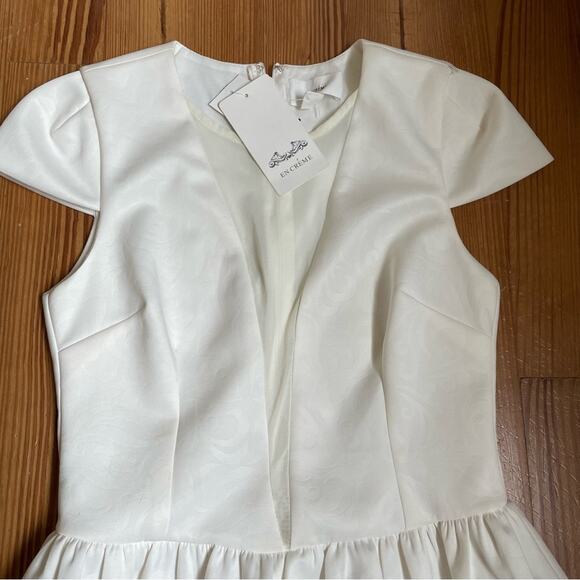 NWT En Creme white deep V fit flare dress SIZE S - Picture 3 of 6